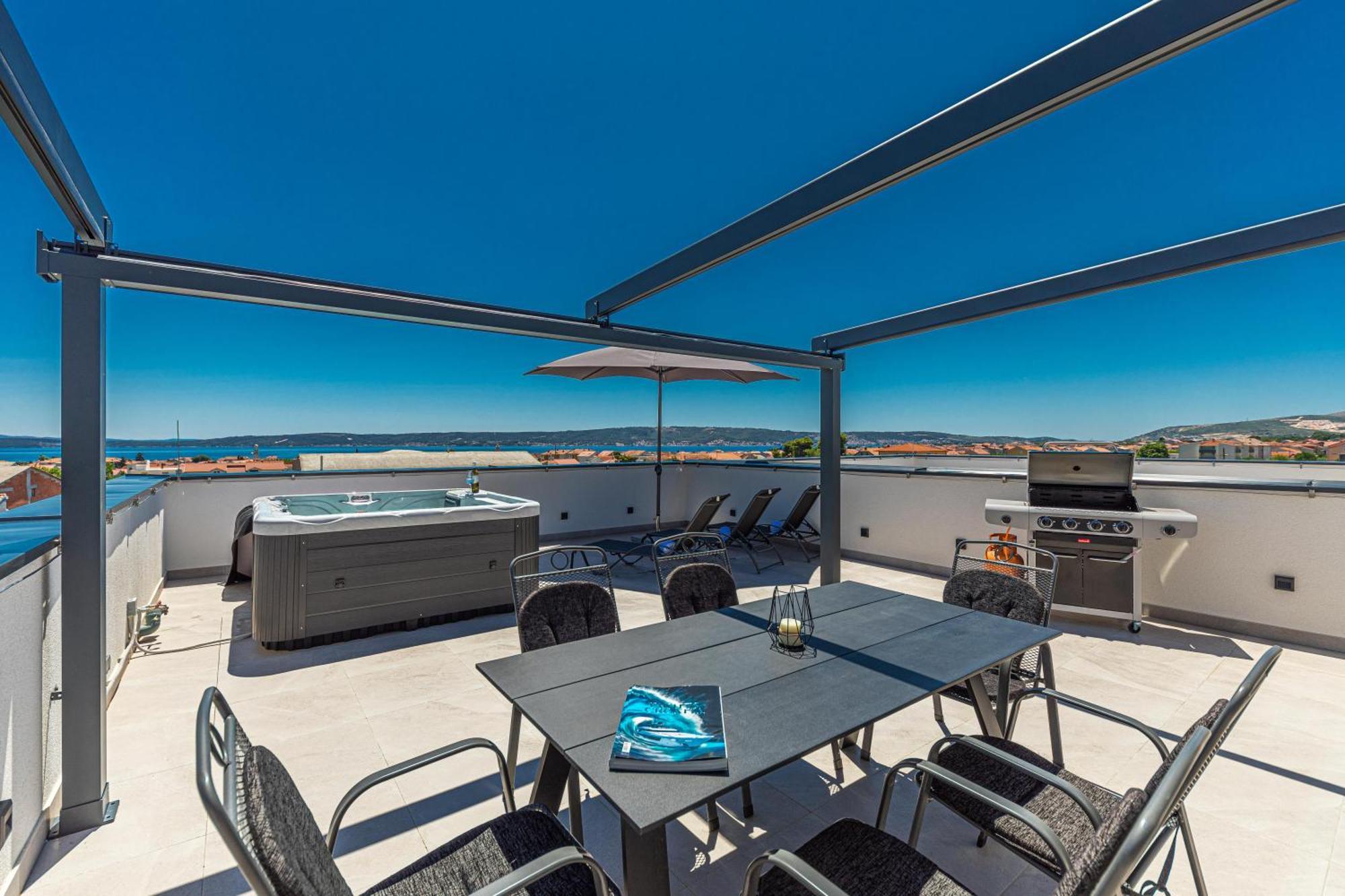 Rooftop New Castel 2023 Kaštela Exterior foto